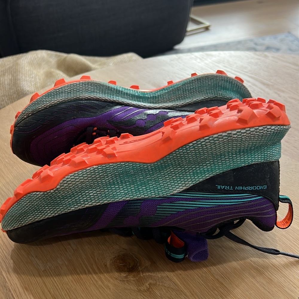 Saucony Endorphins Trail Shoes - Picture 6 of 8